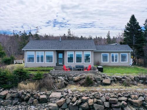 59 Sunset Avenue, Phinneys Cove, NS 