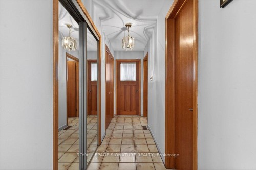 52A Gooderham Drive, Toronto, ON - Indoor Photo Showing Other Room