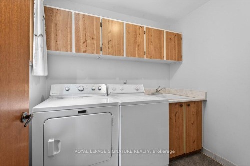 52A Gooderham Drive, Toronto, ON - Indoor Photo Showing Laundry Room