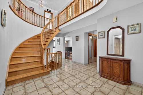 52A Gooderham Drive, Toronto, ON - Indoor Photo Showing Other Room