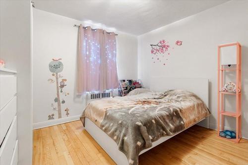 Chambre à coucher - 2584 Rue Sauvé E., Montréal (Ahuntsic-Cartierville), QC - Indoor Photo Showing Bedroom
