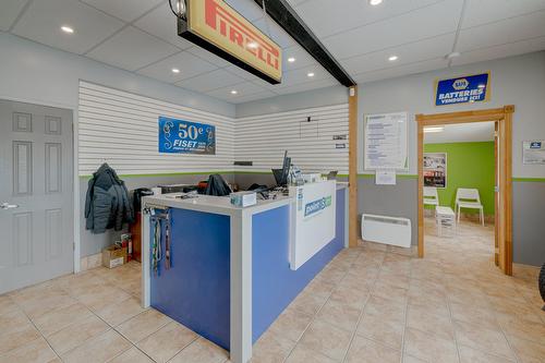 Garage - 109 Av. Fiset, Donnacona, QC - Indoor Photo Showing Other Room