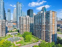 902-550 Rue Jean-D'Estrées  Montréal (Ville-Marie), QC H3C 6W1