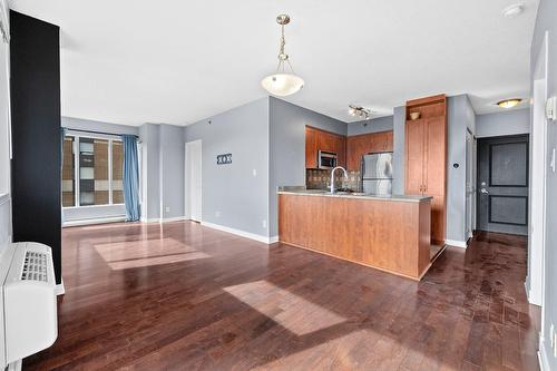 Overall view - 902-550 Rue Jean-D'Estrées, Montréal (Ville-Marie), QC - Indoor Photo Showing Kitchen