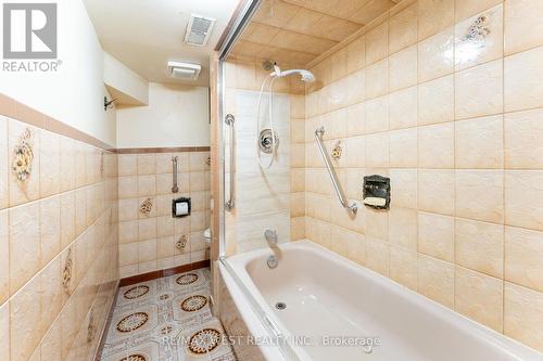 205 Markham Street, Toronto, ON - Indoor Photo Showing Bathroom