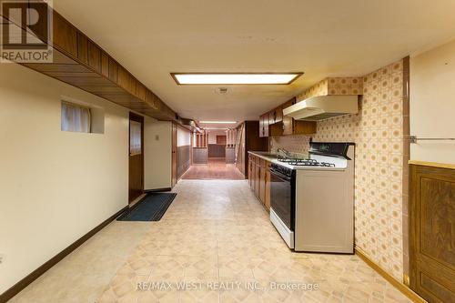 205 Markham Street, Toronto, ON - Indoor