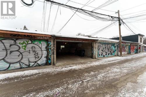 205 Markham Street, Toronto, ON - Outdoor