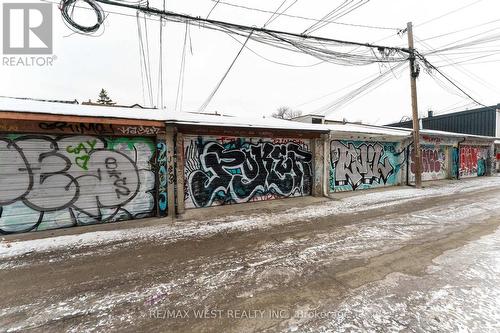 205 Markham Street, Toronto, ON - Outdoor