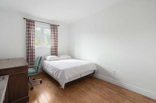 Bedroom - 242 Stillview Road, Pointe-Claire, QC - Indoor Photo Showing Bedroom