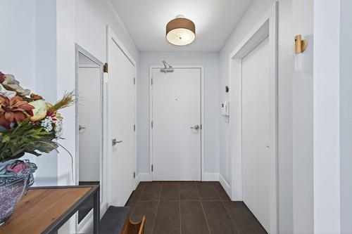 Hall d'entrée/Vestibule - 104-342 Rue St-André O., Granby, QC - Indoor Photo Showing Other Room