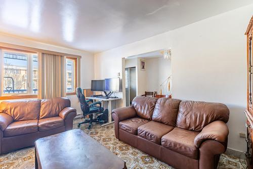 Salon - 11820 Av. Nicolas-Appert, Montréal (Rivière-Des-Prairies/Pointe-Aux-Trembles), QC 