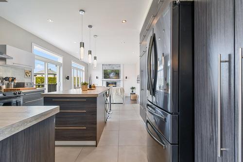 Cuisine - 13970 Rue Guillaume-Alarie, Mirabel, QC - Indoor Photo Showing Kitchen With Upgraded Kitchen