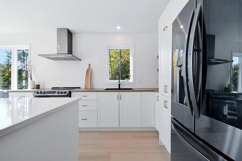 Cuisine - 93 Ch. Du Domaine-Ayotte, Saint-Donat, QC - Indoor