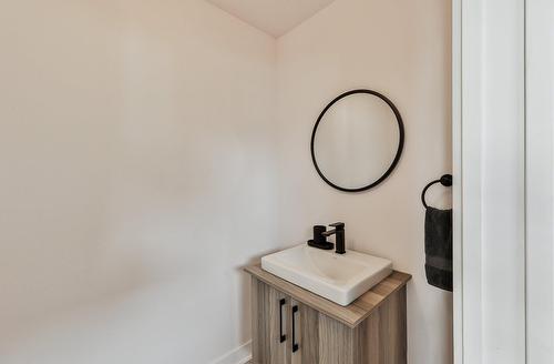 Powder room - Rue Des Rêves, Sainte-Julienne, QC - Indoor Photo Showing Other Room