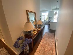 206-284 Ch. du Bord-du-Lac-Lakeshore  Pointe-Claire, QC H9S 4K9