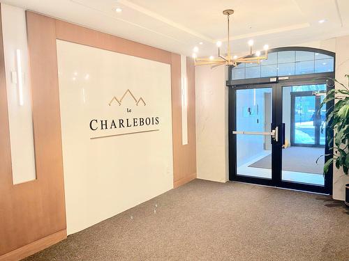 Entrée extérieure - 206-284 Ch. Du Bord-Du-Lac-Lakeshore, Pointe-Claire, QC - Indoor Photo Showing Other Room