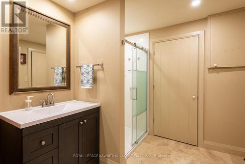 78 Riverbank Road, Kawartha Lakes (Somerville), ON - Indoor Photo Showing Bathroom