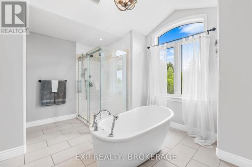 228 Mill Pond Place, Kingston (West Of Sir John A. Blvd), ON - Indoor Photo Showing Bathroom