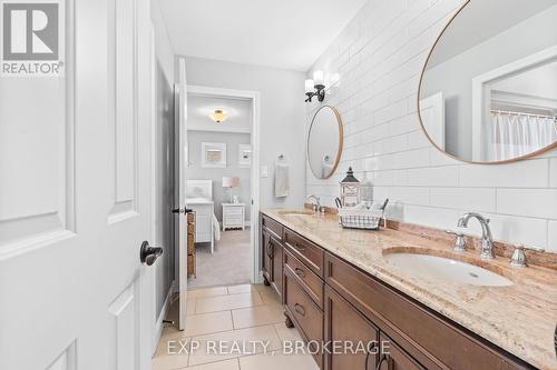 228 Mill Pond Place, Kingston (West Of Sir John A. Blvd), ON - Indoor Photo Showing Bathroom