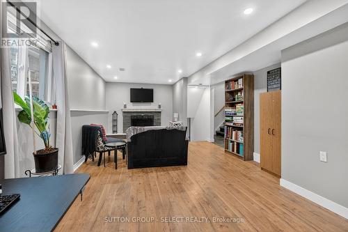 45 Upper Avenue, London North (North N), ON - Indoor Photo Showing Other Room With Fireplace