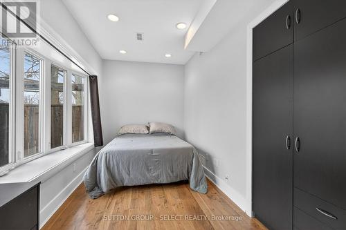 45 Upper Avenue, London North (North N), ON - Indoor Photo Showing Bedroom