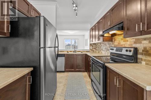 2751 Grand Canal Street, Ottawa, ON - Indoor Photo Showing Kitchen With Double Sink
