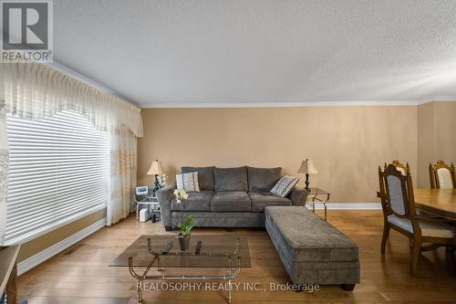 66 Primrose Avenue, Toronto, ON - Indoor Photo Showing Living Room