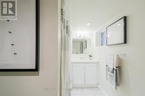 Basement 4pc Washroom - 28 Lynn Road, Toronto, ON -  Photo Showing Bathroom