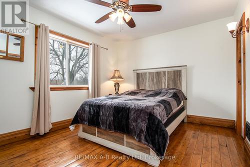 56 West Gore Street, Stratford, ON - Indoor Photo Showing Bedroom