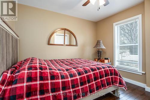 56 West Gore Street, Stratford, ON - Indoor Photo Showing Bedroom