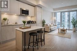 3323 - 28 WIDMER STREET  Toronto, ON M5V 0T2