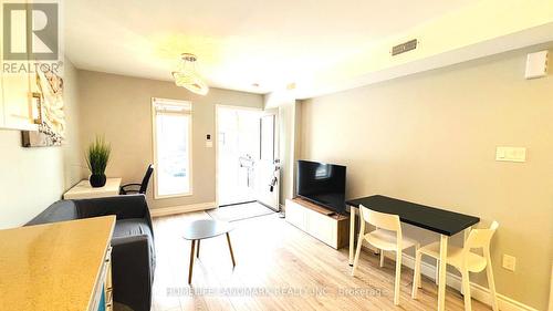 6 - 122 Courtland Avenue E, Kitchener, ON - Indoor Photo Showing Other Room