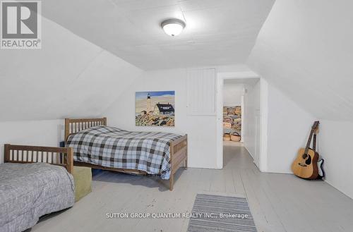 442 First Concession Road, Norfolk, ON - Indoor Photo Showing Bedroom