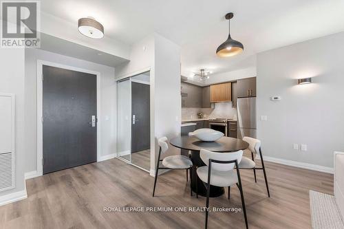 511 - 9000 Jane Street, Vaughan, ON - Indoor Photo Showing Dining Room