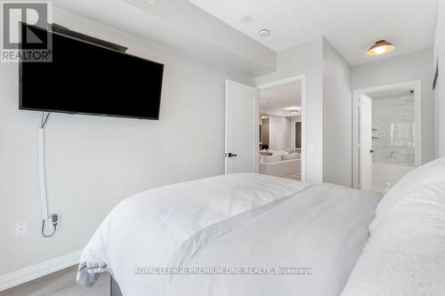 511 - 9000 Jane Street, Vaughan, ON - Indoor Photo Showing Bedroom