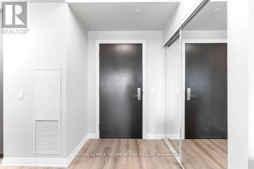 511 - 9000 Jane Street, Vaughan, ON - Indoor Photo Showing Other Room