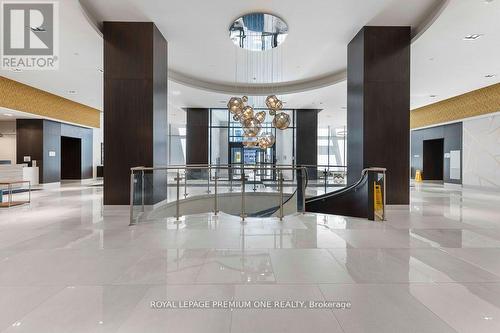 511 - 9000 Jane Street, Vaughan, ON - Indoor