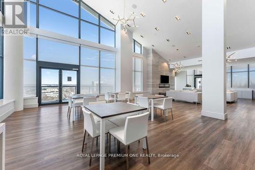 511 - 9000 Jane Street, Vaughan, ON - Indoor Photo Showing Dining Room