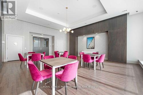 511 - 9000 Jane Street, Vaughan, ON - Indoor Photo Showing Dining Room