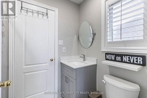 70 Colonel Bertram Road, Brampton, ON - Indoor Photo Showing Bathroom