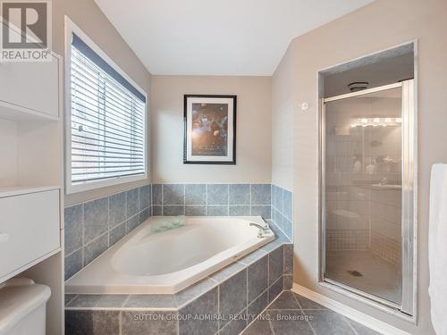 82 Belmont Boulevard, Halton Hills, ON - Indoor Photo Showing Bathroom