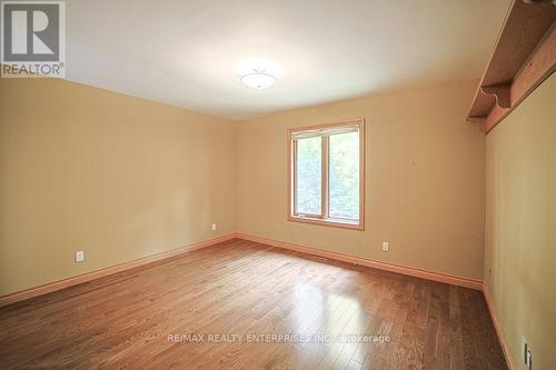 1601 Jalna Avenue, Mississauga, ON - Indoor Photo Showing Other Room