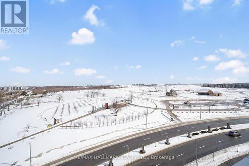 621 - 60 George Butchart Drive, Toronto, ON - Outdoor With View