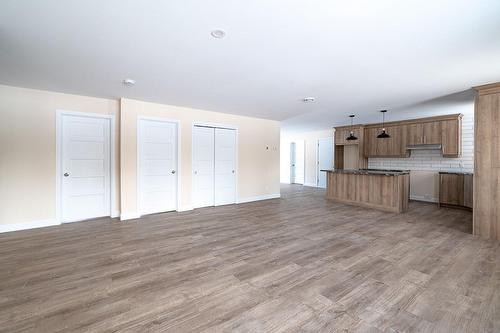 Salle à manger - 127 Rue Des Ruisseaux, Val-Des-Sources, QC - Indoor Photo Showing Kitchen