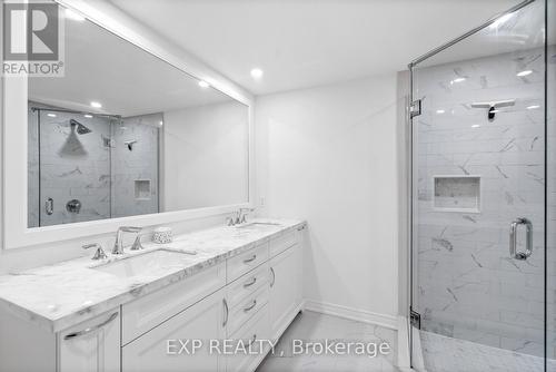70 - 2555 Thomas Street, Mississauga, ON - Indoor Photo Showing Bathroom