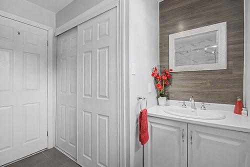 Salle de bains - 225 47E Rue O., Venise-En-Québec, QC - Indoor Photo Showing Bathroom