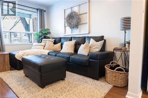 717 Knox Avenue, Hamilton, ON - Indoor Photo Showing Other Room