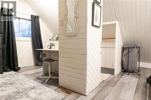 717 Knox Avenue, Hamilton, ON - Indoor Photo Showing Bathroom