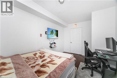 1580 Mississauga Valley Boulevard Unit# 1901, Mississauga, ON - Indoor Photo Showing Bedroom