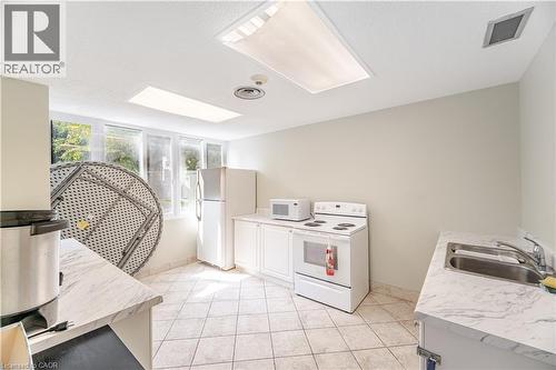 1580 Mississauga Valley Boulevard Unit# 1901, Mississauga, ON - Indoor Photo Showing Kitchen